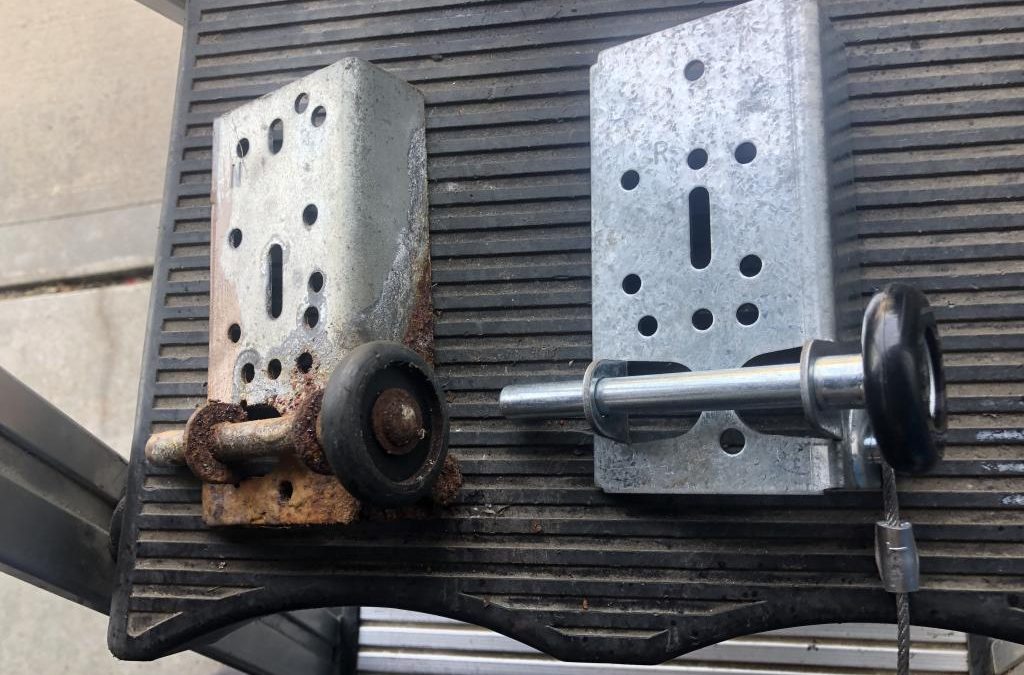 Garage Door Roller Replacement TolucaLake