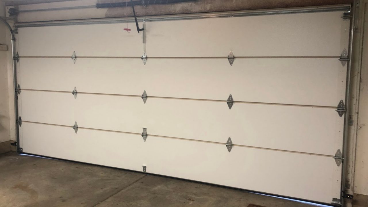 The Advantages of a WinterReady Insulated Garage Door