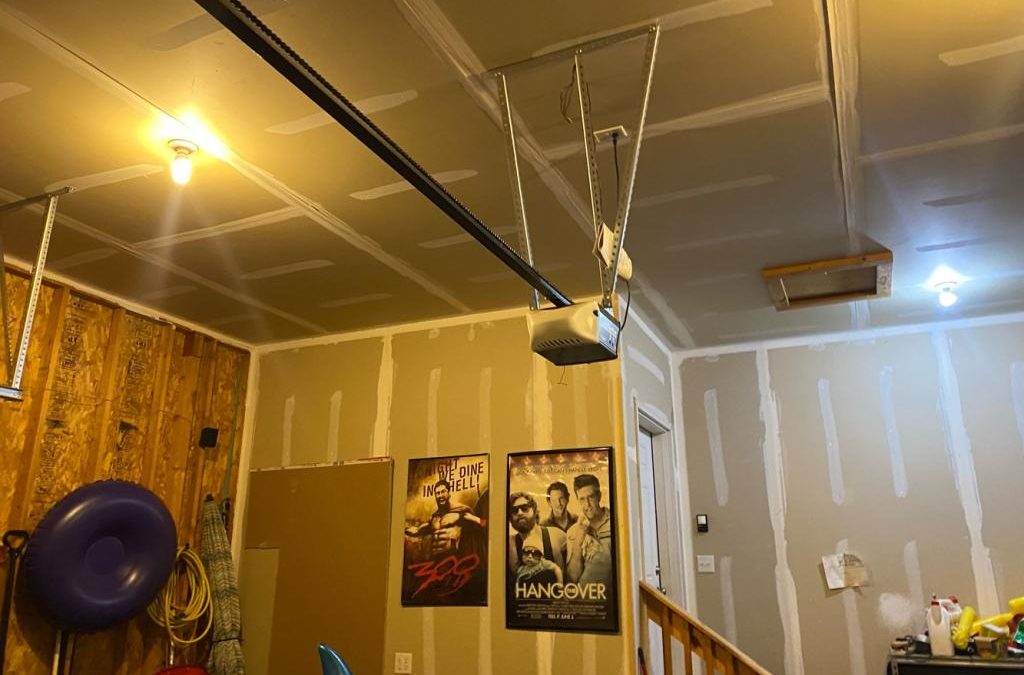 Garage Door Maintenance Studio City