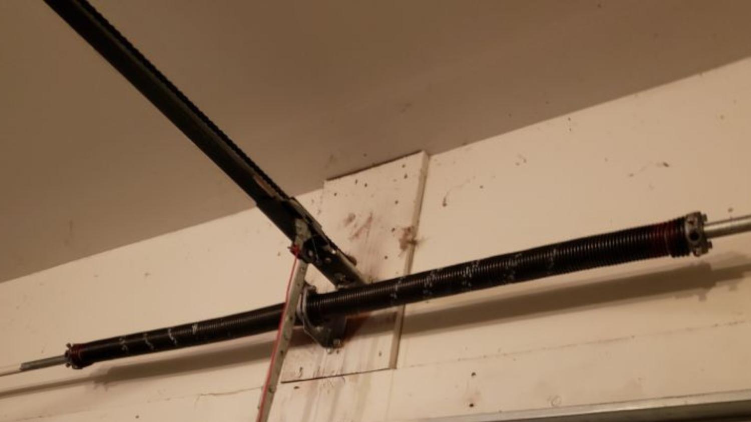 Garage Spring Replacement 7th St, Burbank, CA