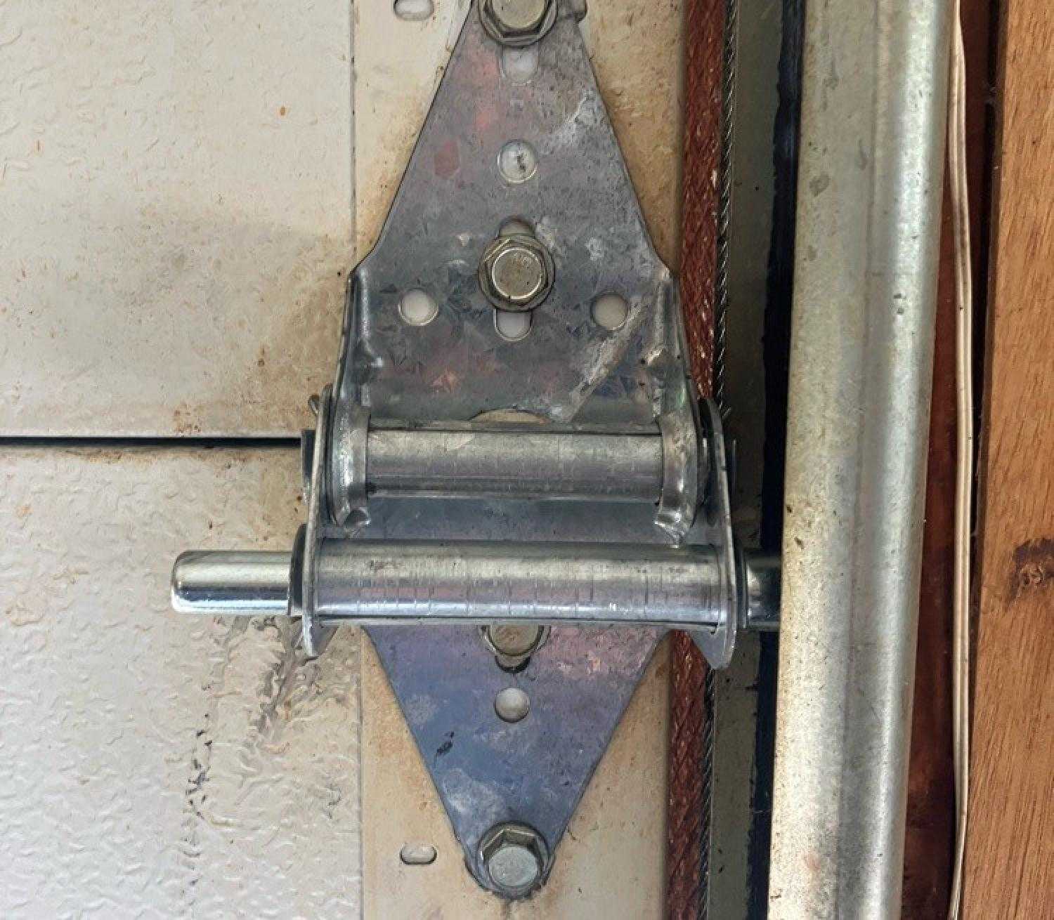 Professional Garage Door Repair Beachwood Dr, Burbank, CA