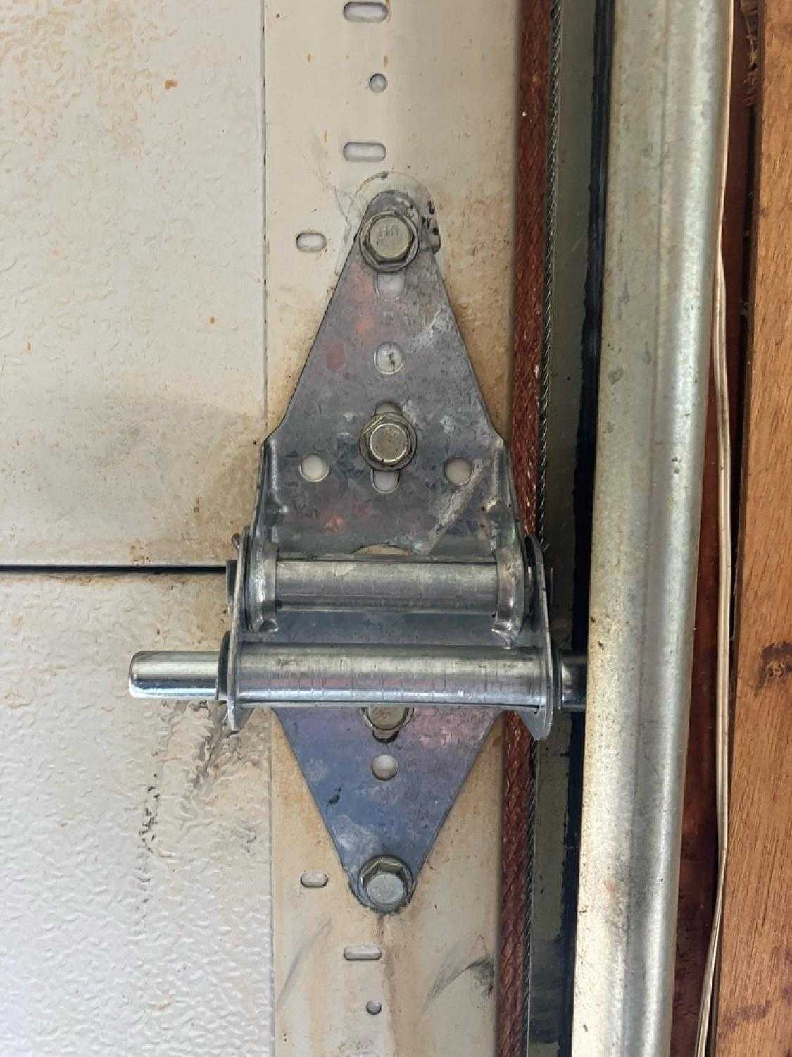 Professional Garage Door Repair Beachwood Dr, Burbank, CA