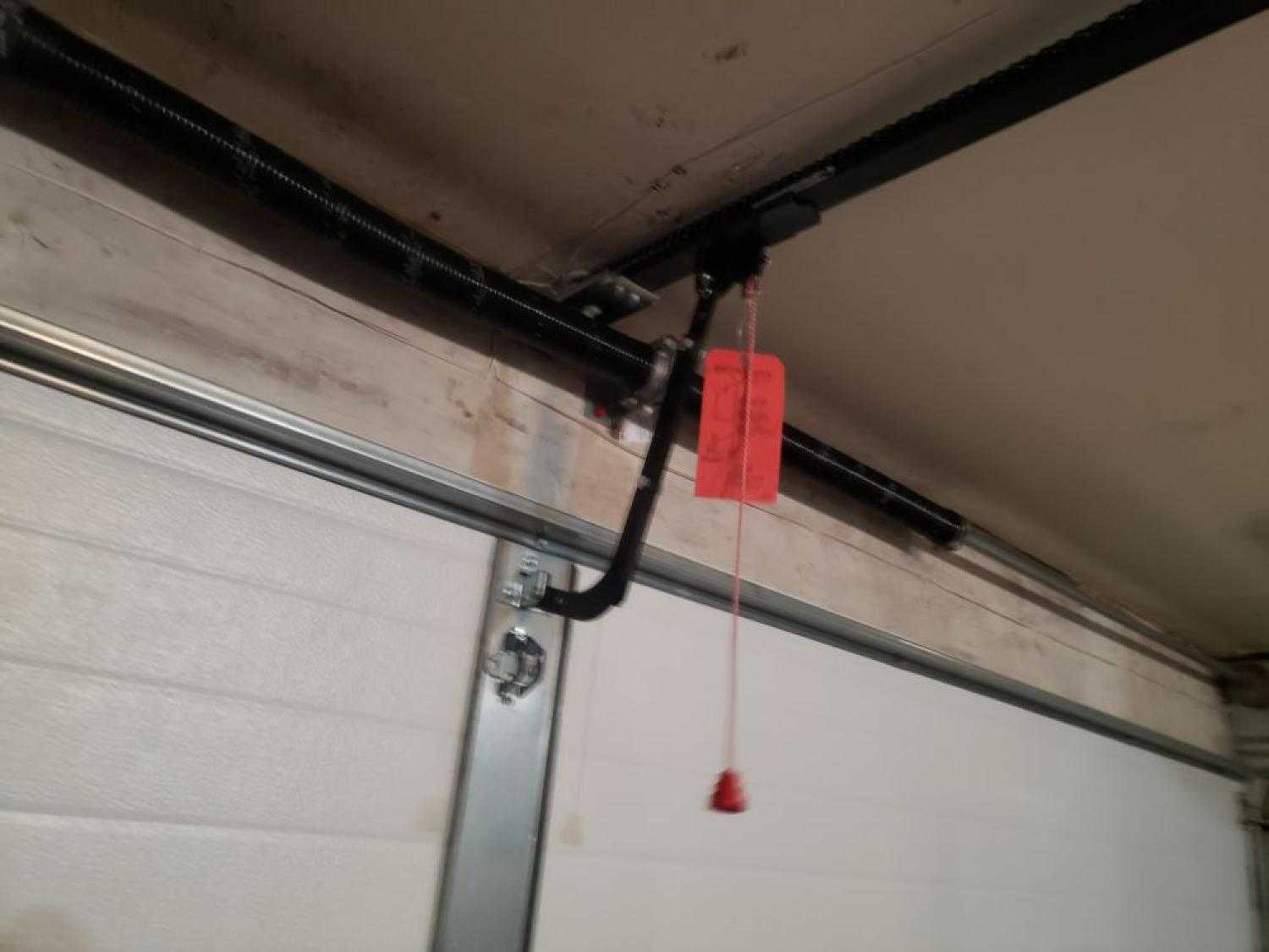 Garage Door Repair N Brighton St, Burbank, CA