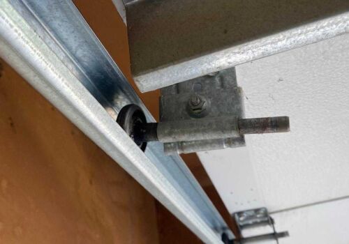 Garage Door Roller Repair Hartsook St, Valley Village, CA